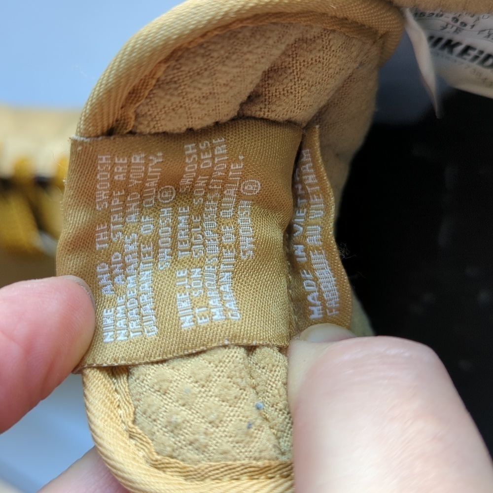 NikeiD Custom Designed Gold and Black Sneakers 2015 Size 8.5 - Picture 9 of 16